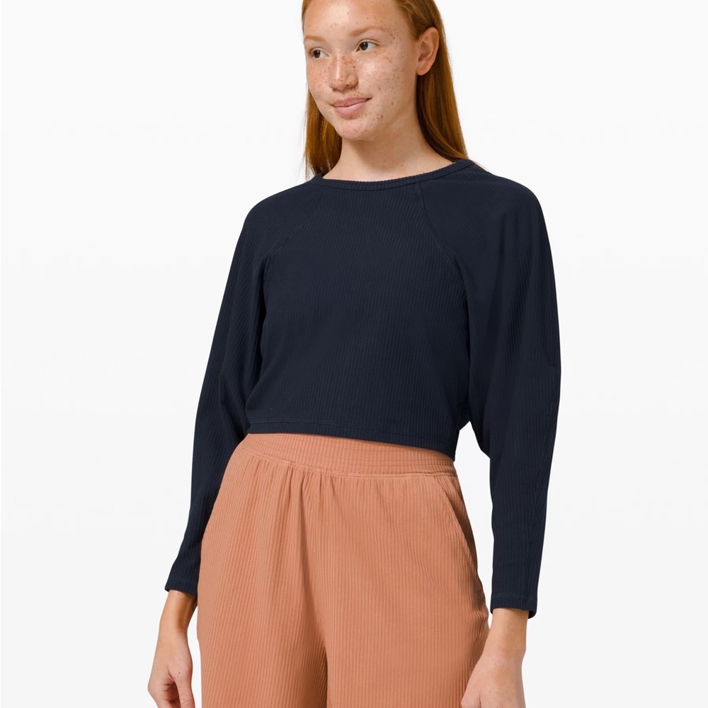 Lululemon LA Crop Long Sleeve Navy Size 2 NWT